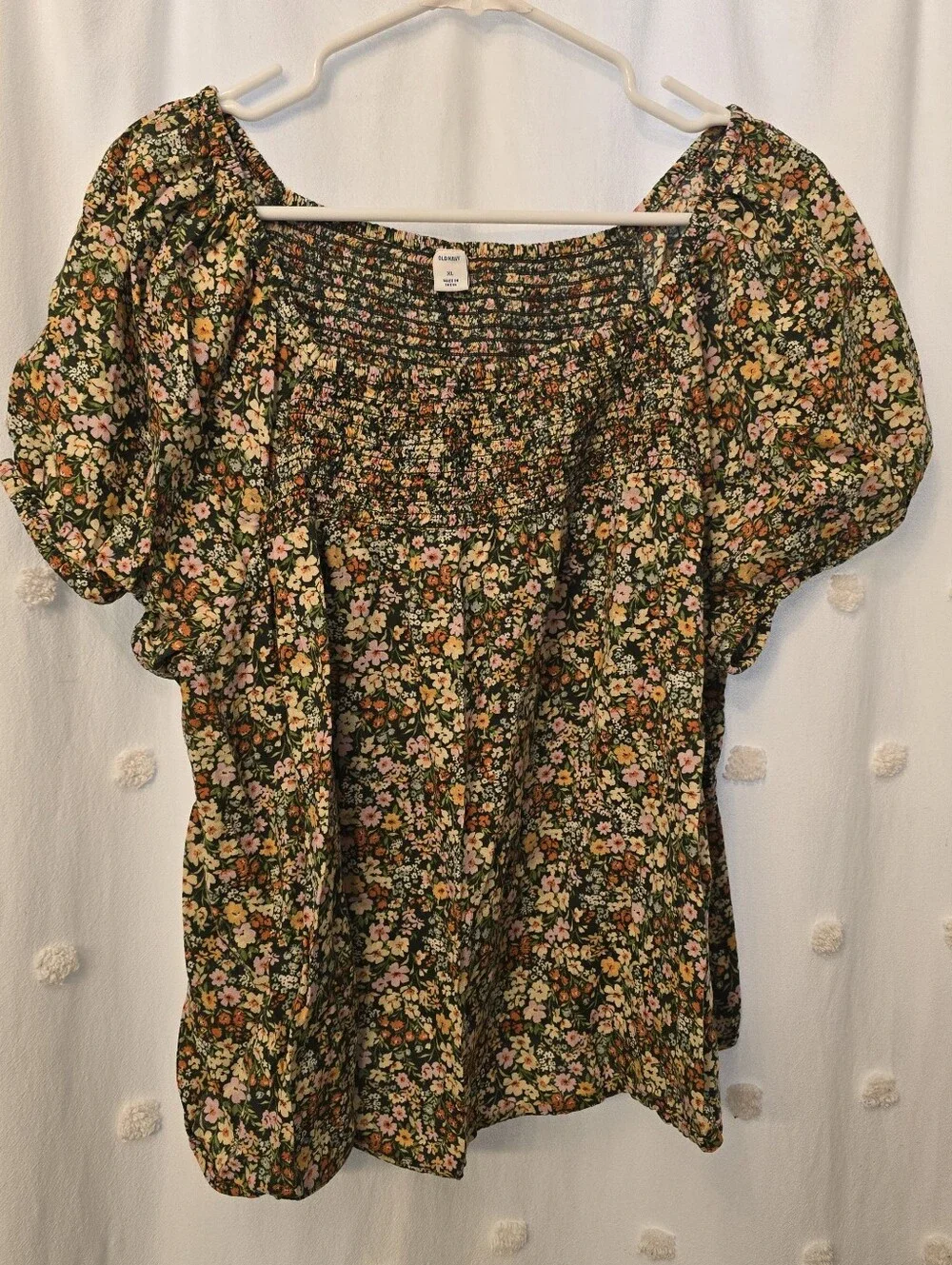 Old Navy smocked square